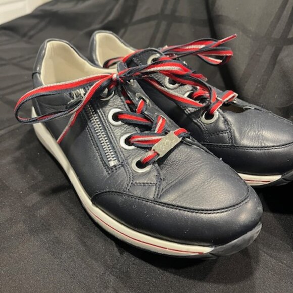 ARA ollie women's zip sneaker in navy w/red and silver laces size 8 - Picture 4 of 5